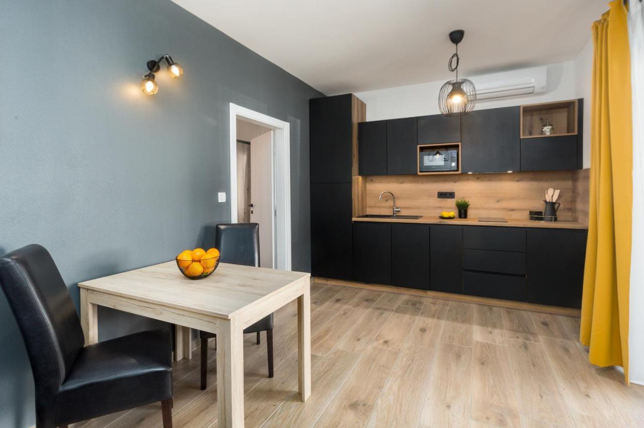 Apartments Residence Radovan 1 Porec Ngoại thất bức ảnh